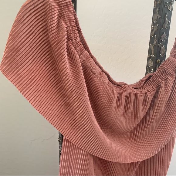 a.n.a. Pleated Pink Blouse - Picture 2 of 6